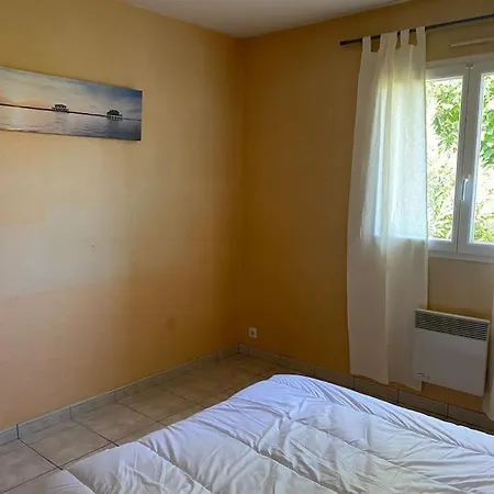 Maison Dans Un Environnement Vert Et Tres Calme Дом отдыха