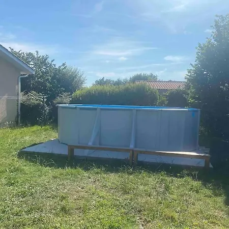Maison Dans Un Environnement Vert Et Tres Calme Дом отдыха *